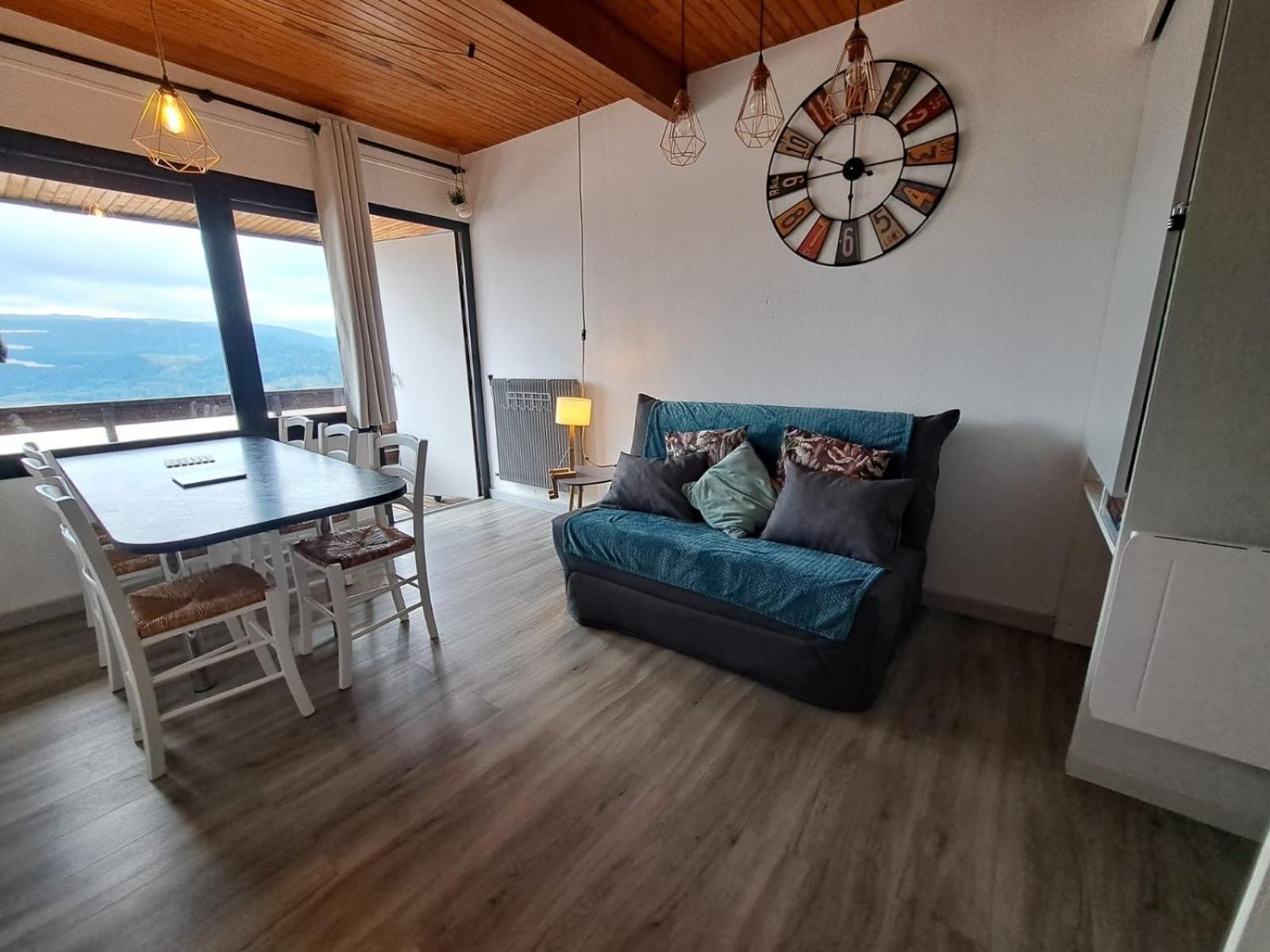 Appartement Duplex Avec Vue Sur Le Sancy Et Garage Couvert Murat-le-Quaire Екстериор снимка