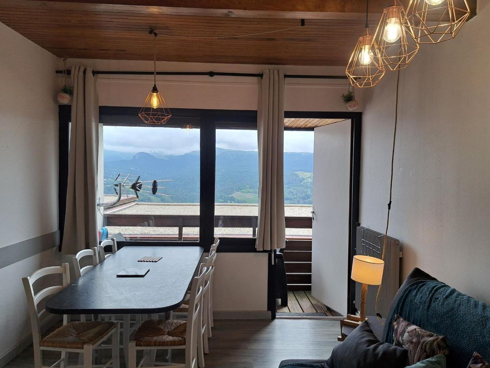 Appartement Duplex Avec Vue Sur Le Sancy Et Garage Couvert Murat-le-Quaire Екстериор снимка